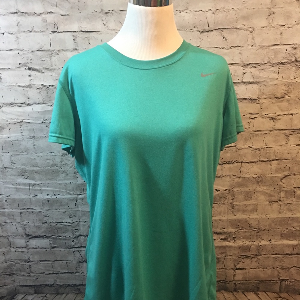 Nike dri fit tee shirt. XL